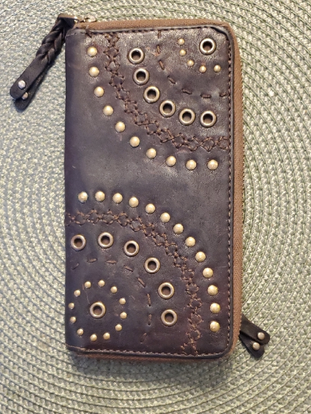 Fossil Studded Brown Leather Wallet - Picture 10 of 12